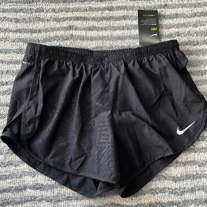NWT Nike tempo running shorts black medium